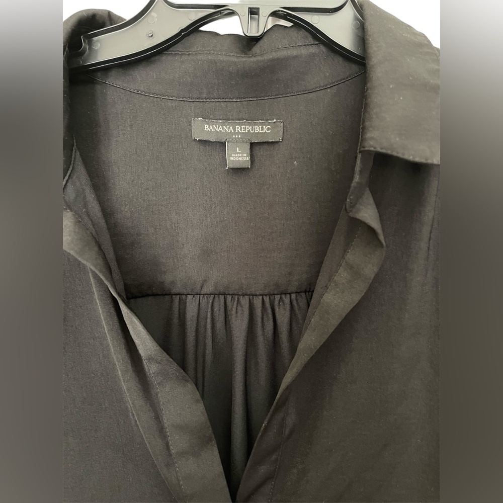 Banana Republic ladies dress shirt size Large
